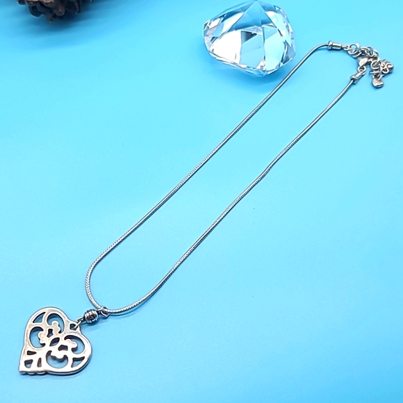 Brighton "GENEVA HEART" Filigree Open Scrollwork Silver Plated Retired Pendant! - Picture 2 of 9